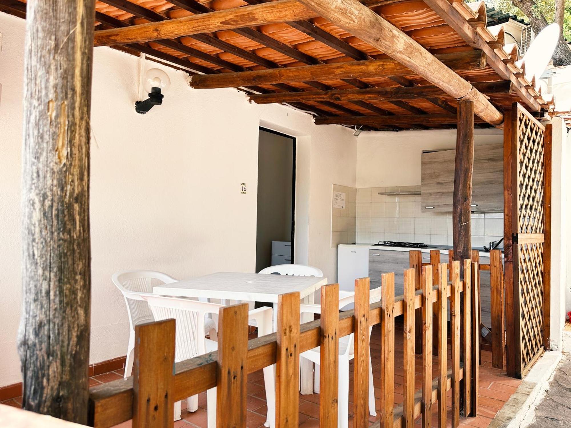 Residence Punta Cilento Pisciotta Esterno foto